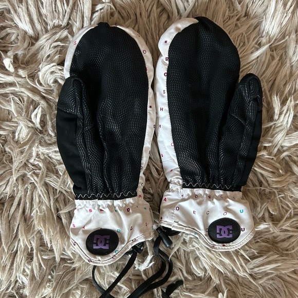 Burton snowboard ski mitts. - Picture 2 of 2